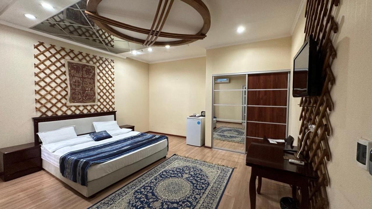 Tian-Shan Hotel Bisjkek Eksteriør billede