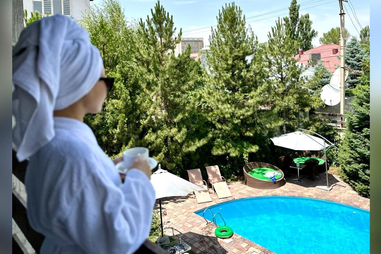Tian-Shan Hotel Bisjkek Eksteriør billede