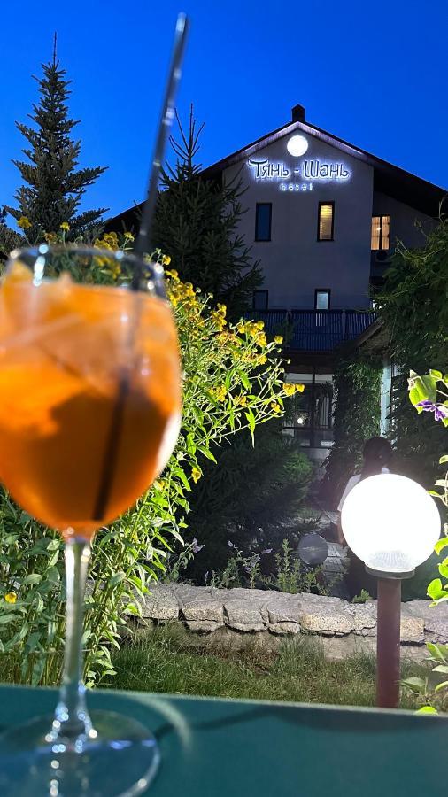 Tian-Shan Hotel Bisjkek Eksteriør billede