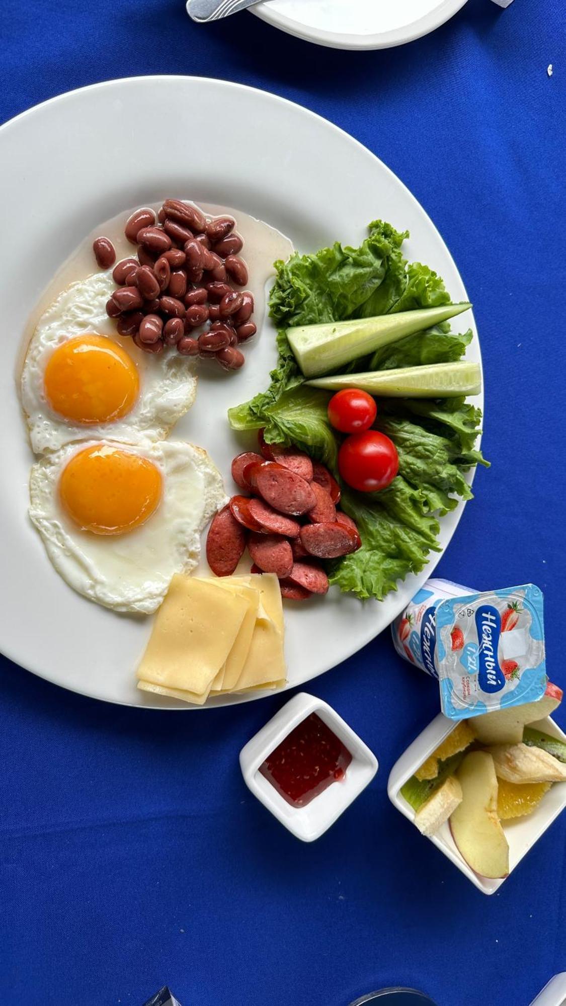 Tian-Shan Hotel Bisjkek Eksteriør billede