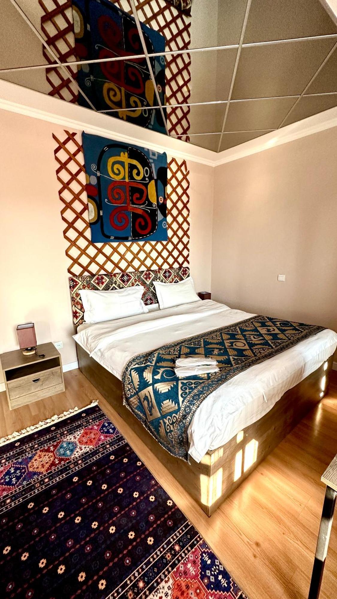 Tian-Shan Hotel Bisjkek Eksteriør billede