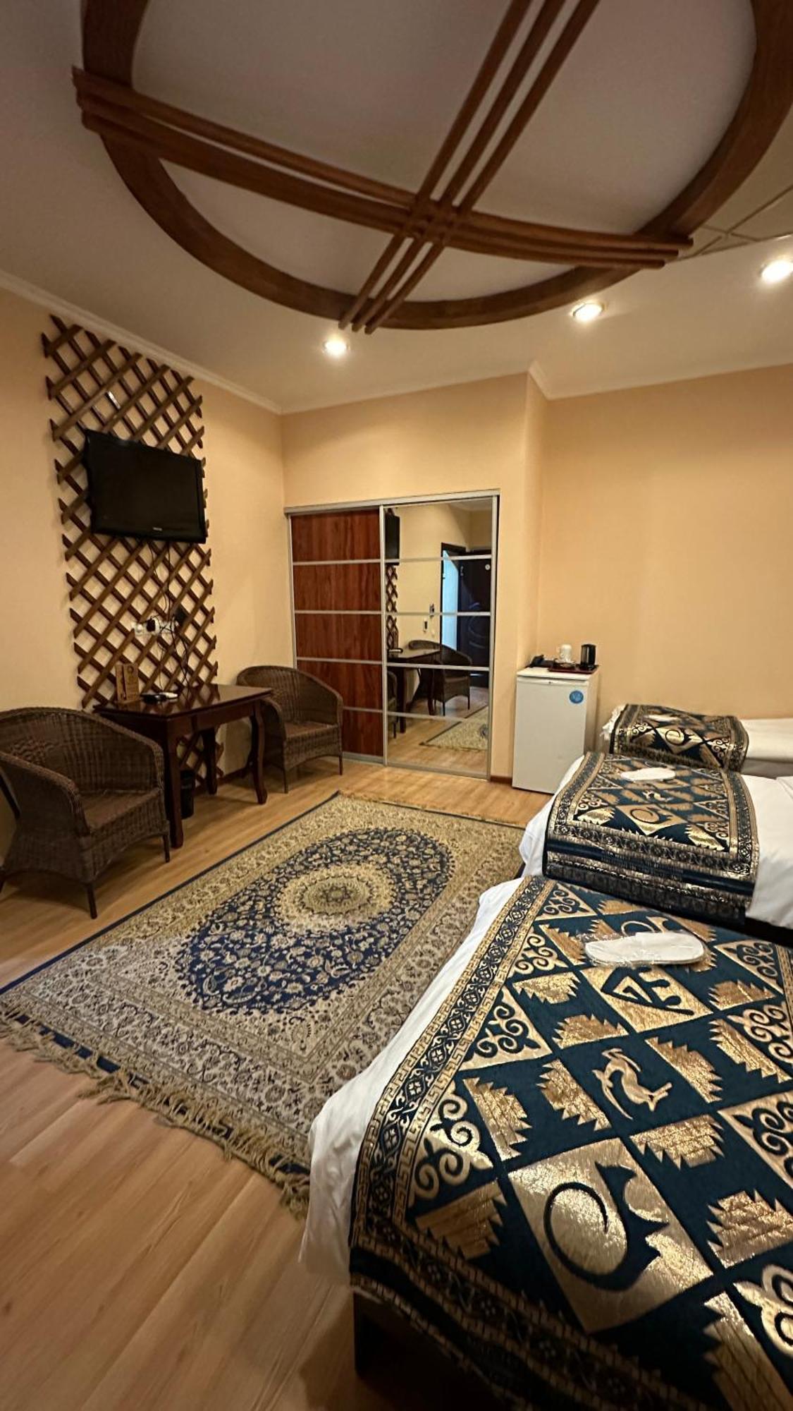 Tian-Shan Hotel Bisjkek Eksteriør billede