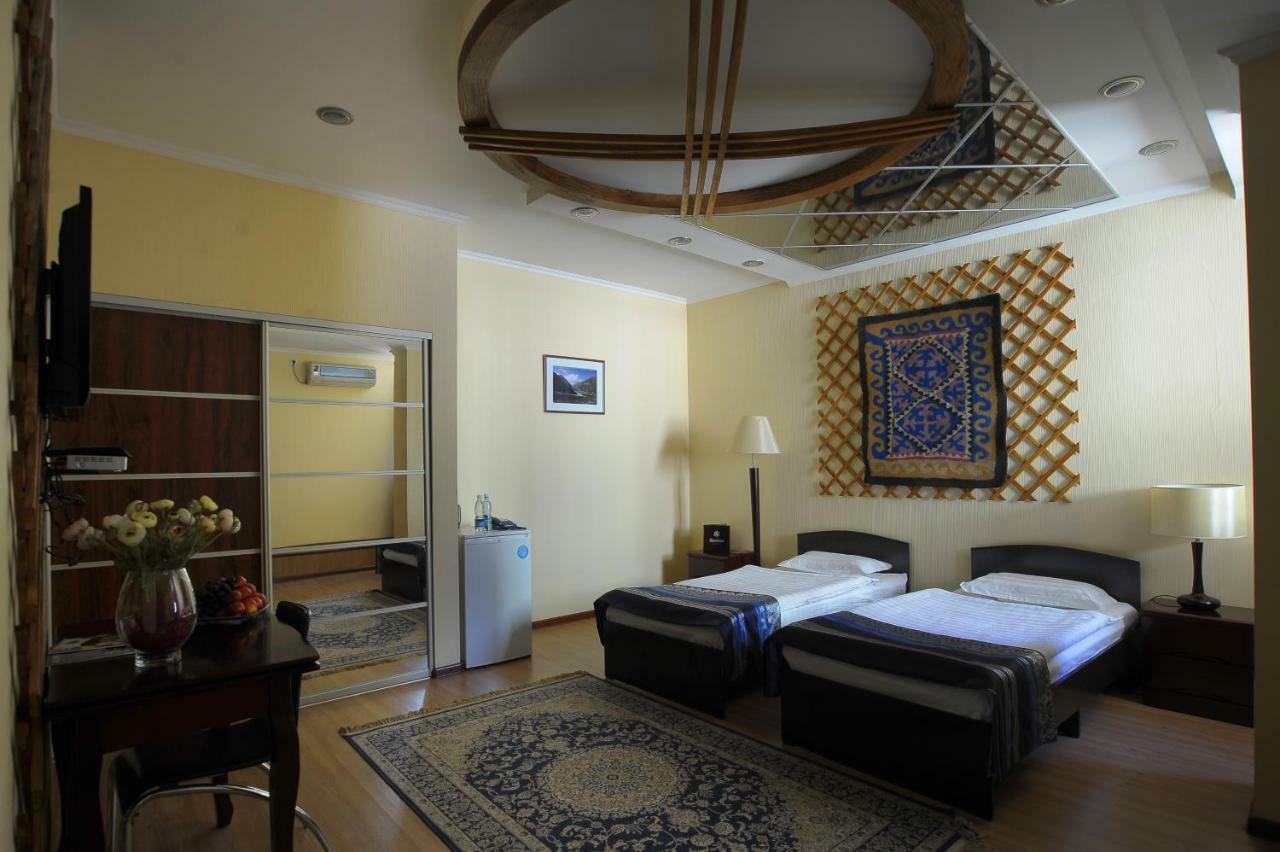 Tian-Shan Hotel Bisjkek Eksteriør billede